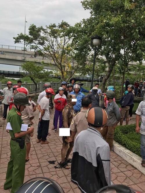 xon xao viec nguoi dan ong tu thieu vi con cai lam an vo no nhieu lan - 3