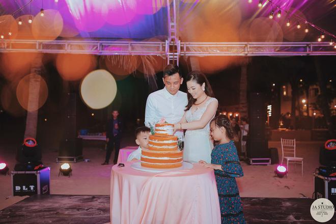 Những khoảnh khắc đẹp lung linh trong "đám cưới bạc tỉ" lần 2 của Hằng Túi - Ảnh 7.