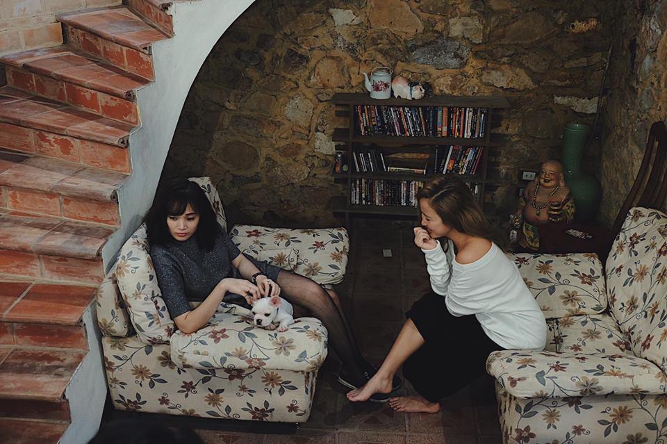 Góc nào tại Jungle House cũng toát lên một vẻ cổ kính, đậm chất châu Âu – Ảnh: sưu tầm