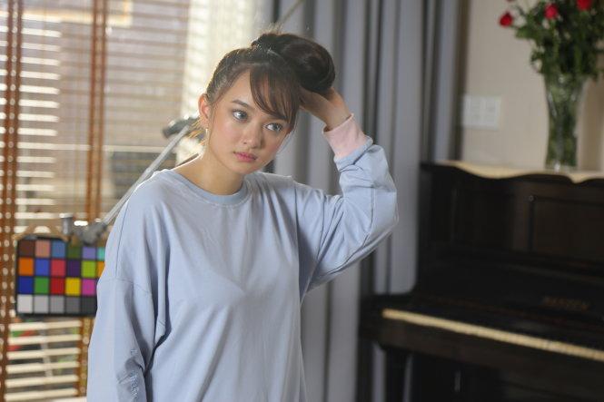 co gai thap be nhung vong 1 goi cam den ngoc trinh cung phai chao thua - 4