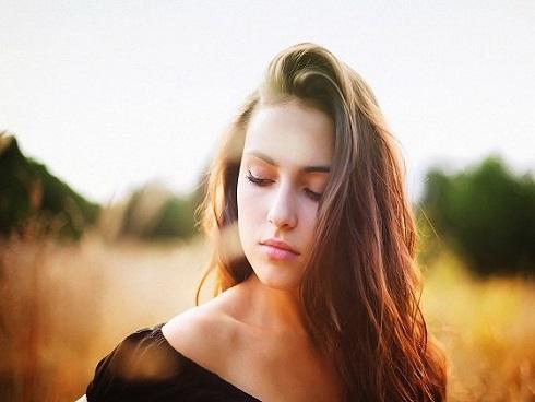 Phụ nữ hạnh phúc hay không, không phải ở người đàn ông bên cạnh mà hơn nhau ở điểm này!