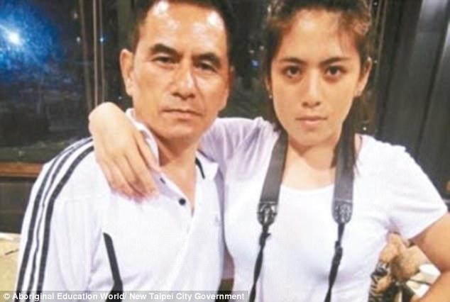 doi truong doi cuu ho dau don khi phat hien nan nhan bi chet duoi chinh la con gai - 6