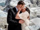 Tổ chức đám cưới trên đường lên đỉnh Everest cao 5.000 mét