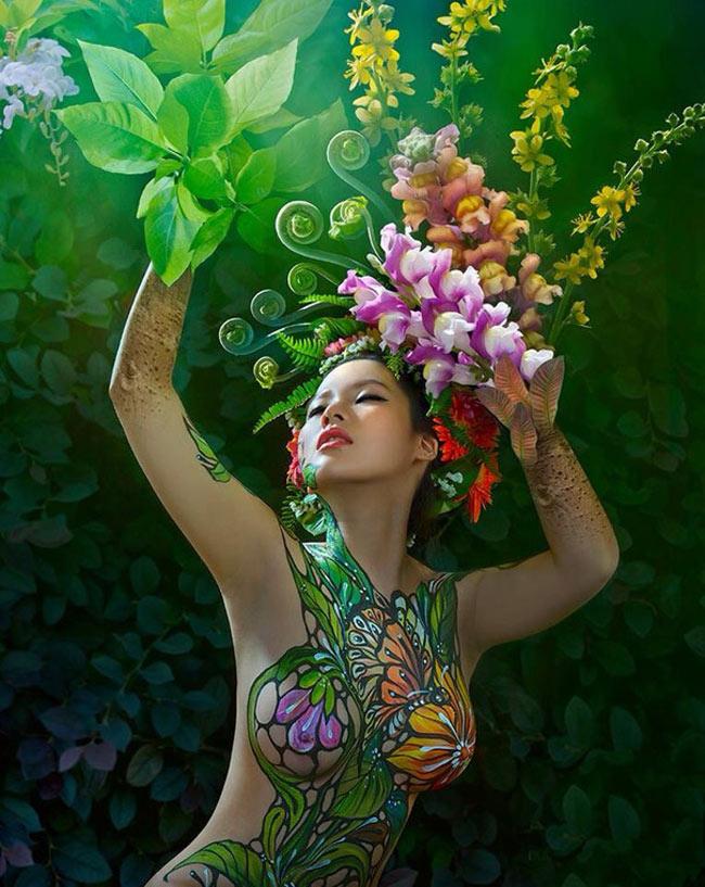 Dù đã lâu không bước vào phòng tranh nhưng nhắc đến body painting, Hani Nguyễn (tên thật là Nguyễn Thị Hiền Trang) vẫn giữ nguyên cảm xúc.