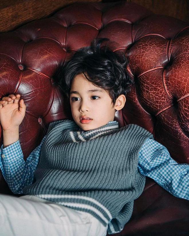 "Chàng" mẫu 5 tuổi mang hai dòng máu Hàn - Ả Rập khiến cư dân mạng ngây ngất vì quá dễ thương - Ảnh 12.