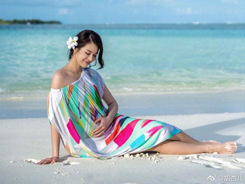 Xuất hiện với gương mặt khác lạ, Hồ Hạnh Nhi bị nghi ngờ mang thai vẫn phẫu thuật-7