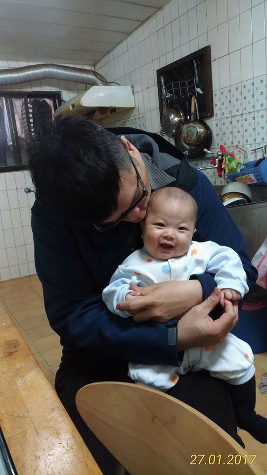 Chuyện tình Em chưa 18 ngoài đời thực của cặp vợ chồng chênh nhau gần 20 tuổi - Ảnh 6.