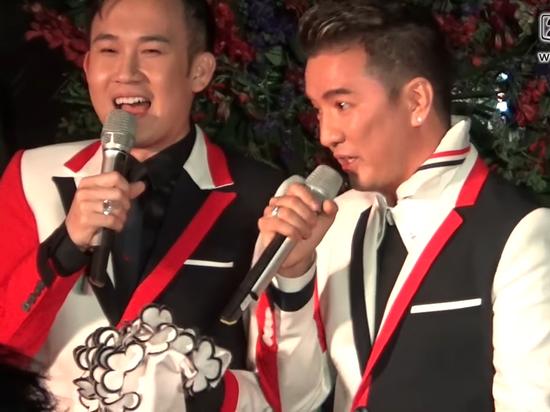 Đàm Vĩnh Hưng tự tay thêu hoa lên gối tặng Dương Triệu Vũ