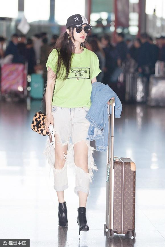 fan sup do vi lo anh chua photoshop tung lo chan long cua pham bang bang - 10