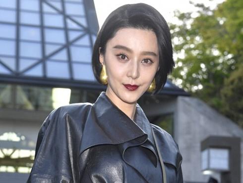 Fan sụp đổ vì lộ ảnh chưa photoshop từng lỗ chân lông của Phạm Băng Băng