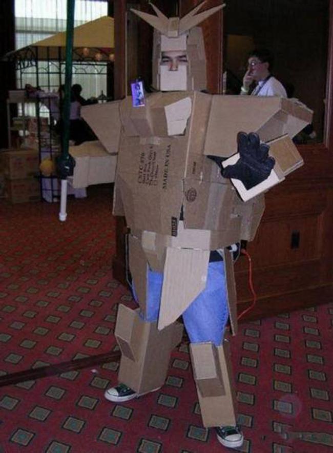 chi em bo tay voi hinh anh "kho coi" cua cac quy ong hinh anh 3