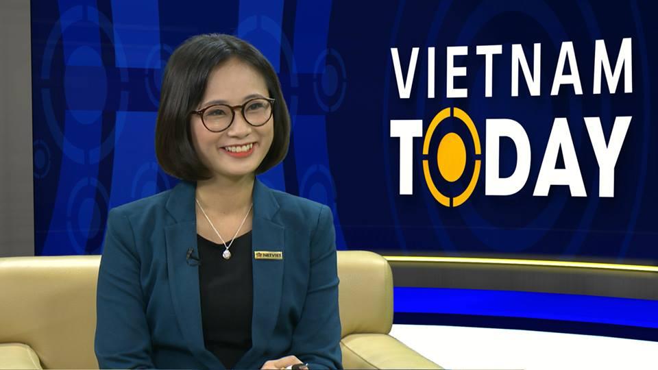 gia dinh co 5 hot girl xinh dep thieu vang cha tu be gay