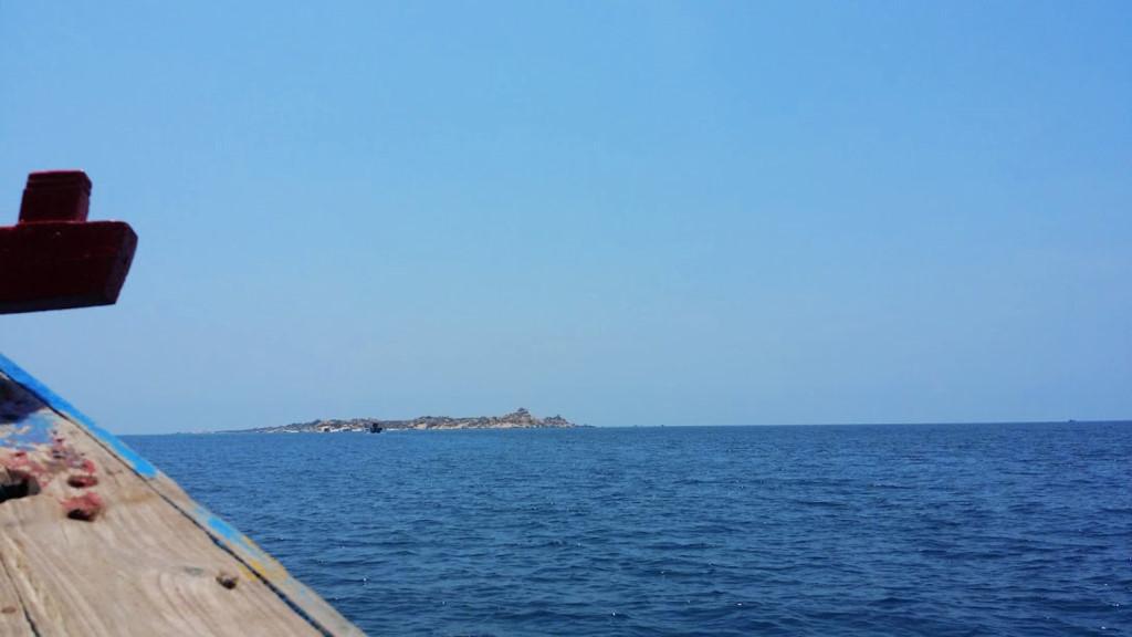 Trai nghiem cuoc song hoang da tren dao Cu Lao Cau hinh anh 6