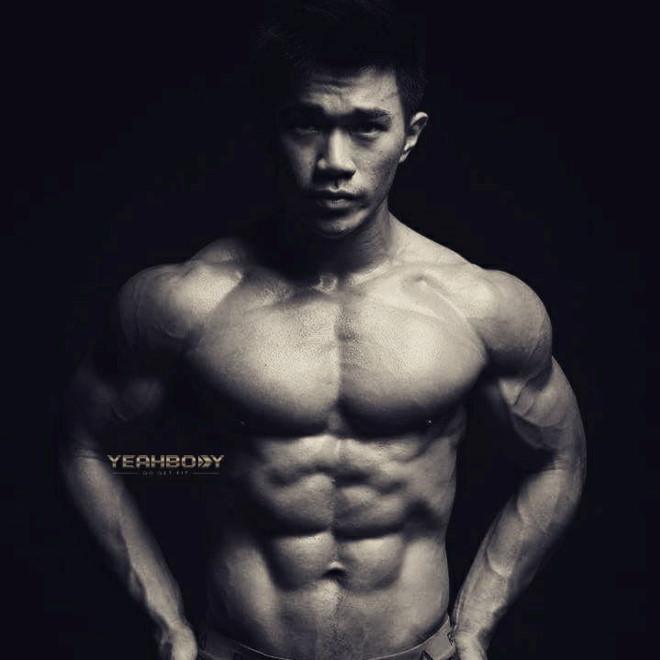 Bi quyet so huu co bung 6 mui cua chang trai tap gym tu nam 14 tuoi hinh anh 2