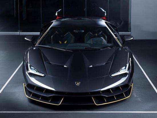 Siêu phẩm Lamborghini Centenario đầu tiên cập bến châu Á