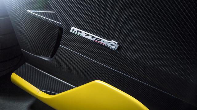 Siêu phẩm Lamborghini Centenario đầu tiên cập bến châu Á - Ảnh 6.