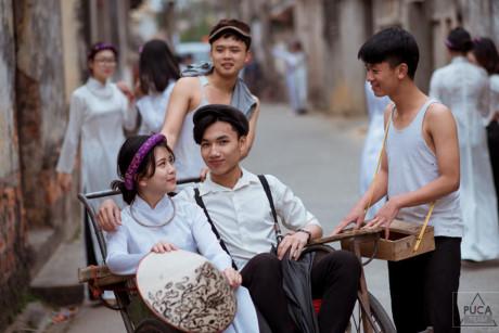 Bo anh ky yeu phong cach mien Bac xua cua hoc sinh lop 12 - Anh 3