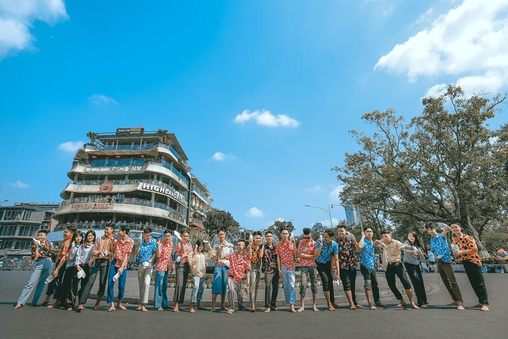 Anh ky yeu phong cach 'thanh nien Ha Noi nhung nam 90' hinh anh 1