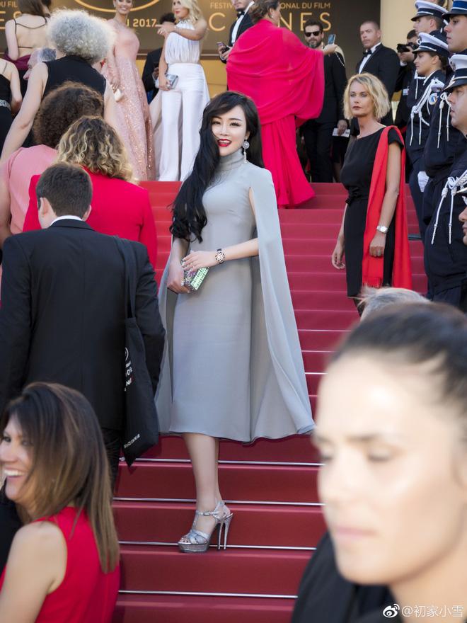 Lại thêm một người đẹp Cbiz vô danh chen chân lên thảm đỏ Cannes khiến netizen muối mặt - Ảnh 6.
