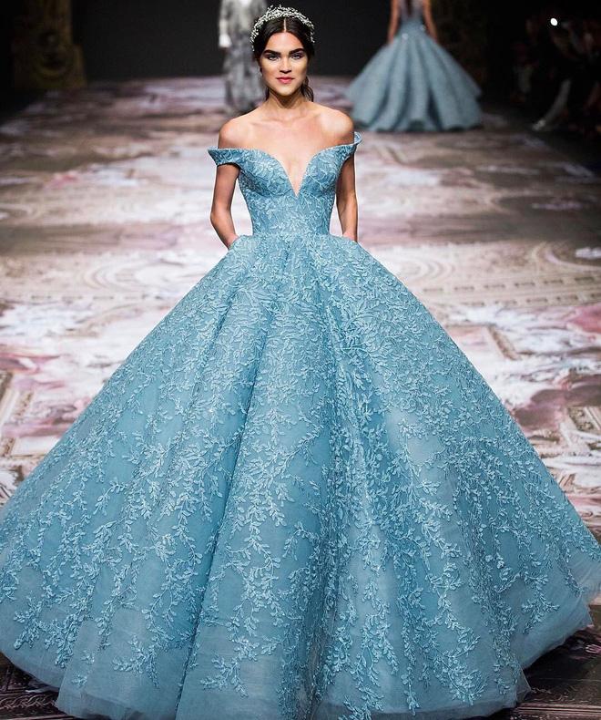 Cận cảnh chiếc đầm Lọ Lem đẹp nín thở của Hoa hậu đẹp nhất thế giới Aishwarya Rai trên thảm đỏ Cannes - Ảnh 10.