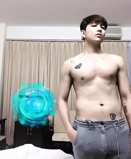 hau chia tay, sao viet "doi xu" the nao voi hinh xam nguoi cu? - 2