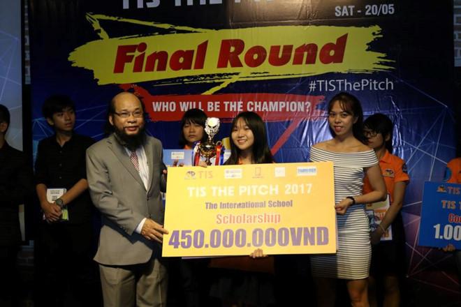 Nu sinh duoc thuong hon 550 trieu nho y tuong chong xam hai tinh duc hinh anh 1