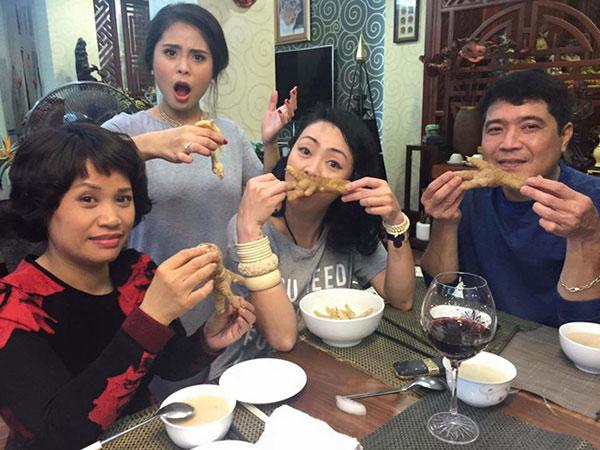 nhung ba me u50 van cuc tre trung tam ly, di voi con ai cung tuong ban than - 3