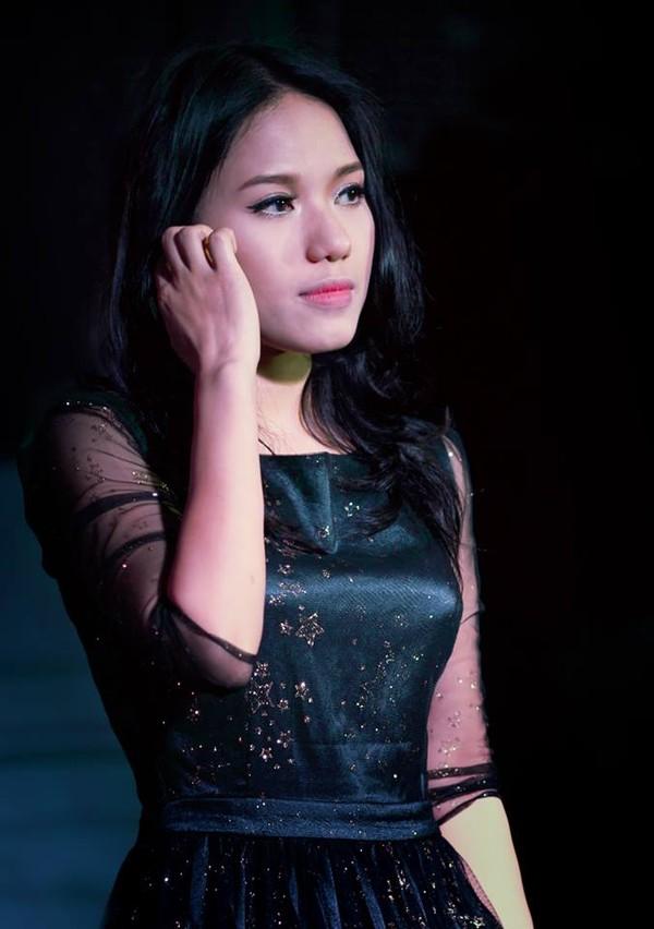 https://sohanews.sohacdn.com/k:2014/140825starthuychi-8-95a21-1411573241261/hinh-anh-lot-xac-la-lam-theo-thoi-gian-cua-ca-si-thuy-chi.jpg
