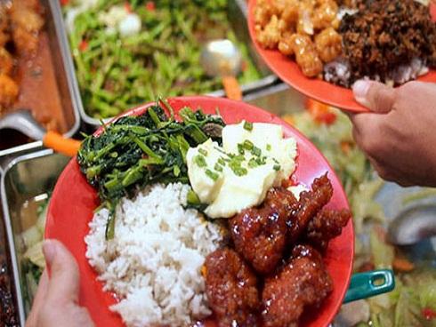 Coi chừng mang họa vì bán 'cơm bụi' kém chất lượng