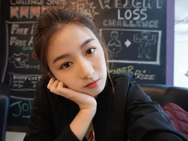 Không chỉ gái Việt nha, thêm một cô nàng Malaysia cực xinh chứng minh mặt tròn đang thực sự lên ngôi! - Ảnh 2.