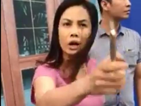 Lăng mạ CSGT vì không chịu nghe điện thoại 'xin xỏ' bỏ qua vi phạm