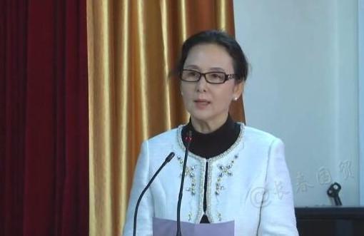 Khong con ai nhan ra nu dien vien dep va giau nhat 'Tay du ky 1986' hinh anh 1