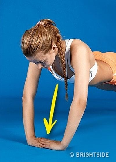 Nhìn có vẻ dễ nhưng hãy cẩn trọng khi tập 7 bài tập nguy hiểm này - Ảnh 14.