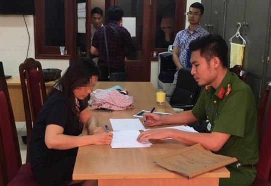 Người phụ nữ xưng nhà báo, lăng mạ CSGT nhận sai và xin lỗi - Ảnh 2.