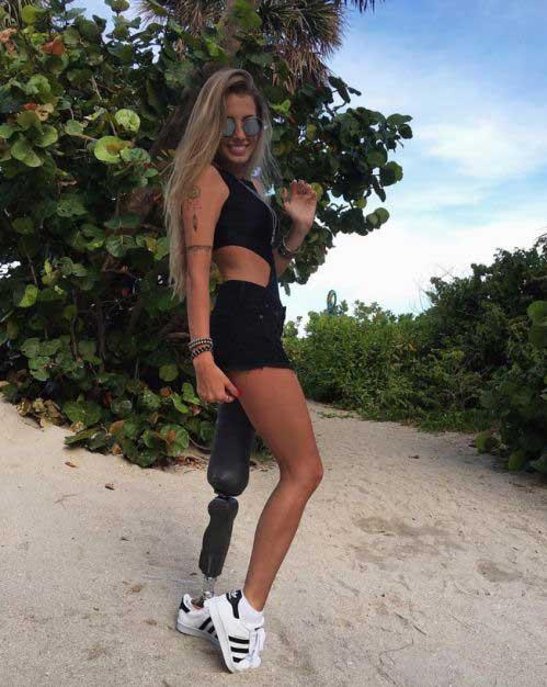 dong luc tap gym paola antonini