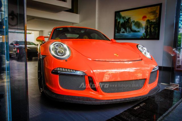 Cận cảnh siêu xe Porsche 911 GT3 RS mà Cường Đô-la mới tậu - Ảnh 1.
