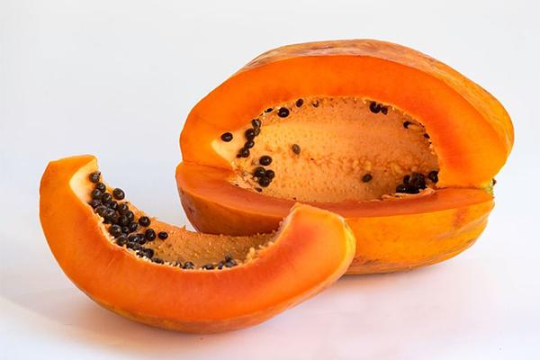 Một quả đu đủ cỡ vừa chỉ chứa khoảng 10 g đường, là nguôn itamin C và vitamin A và một nguồn folate và kali dồi dào. Xem thêm tại: HEATH VIỆT NAM