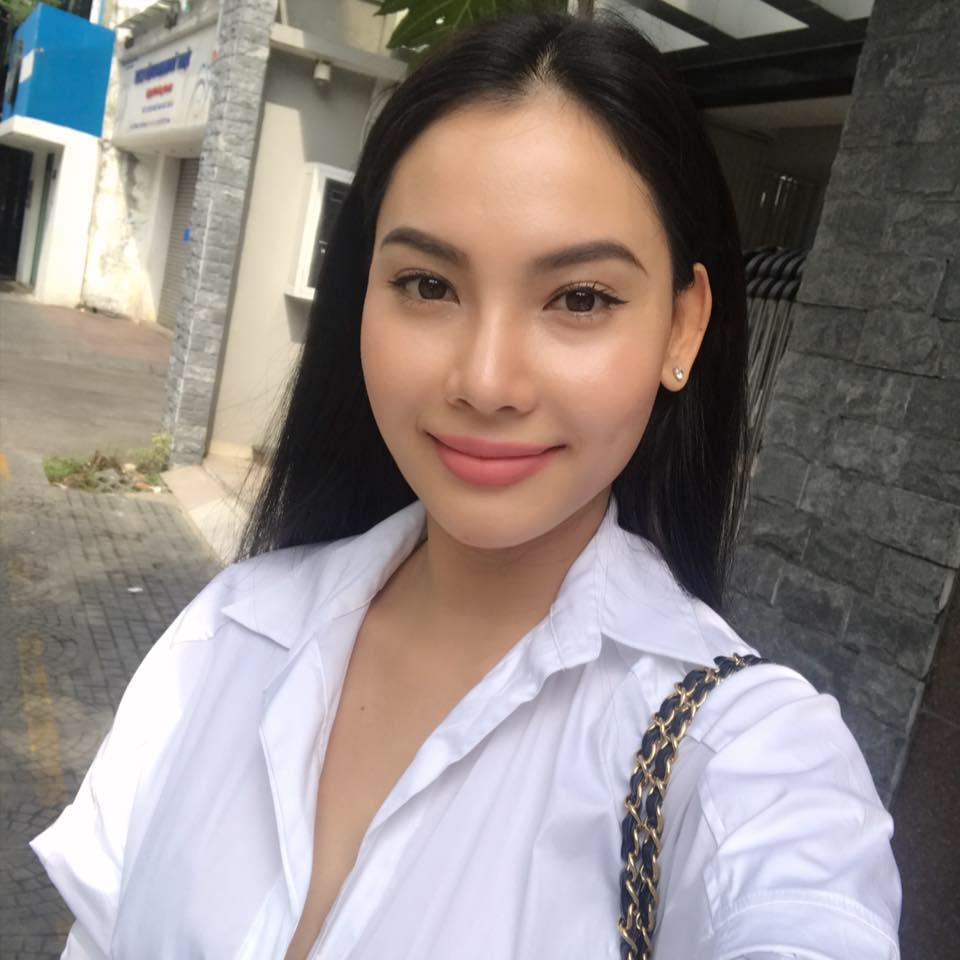Xuất hiện thí sinh đẹp không kém Phạm Hương tại Hoa hậu Hoàn vũ Việt Nam 2017-7