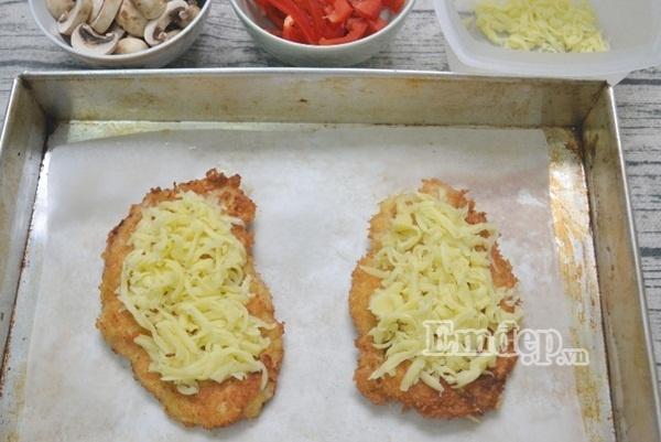 Pizza làm từ 100% thịt gà siêu ngon cho bé nhân ngày 1/6