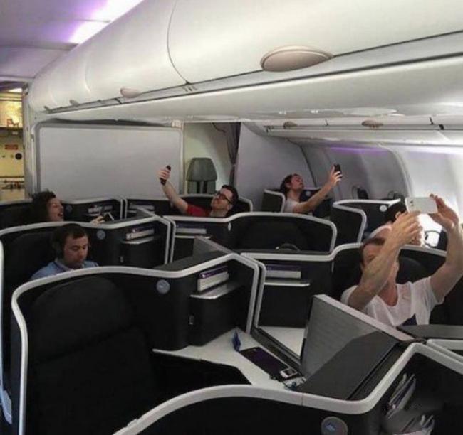 khi bat gap canh nay tren may bay hinh anh 4