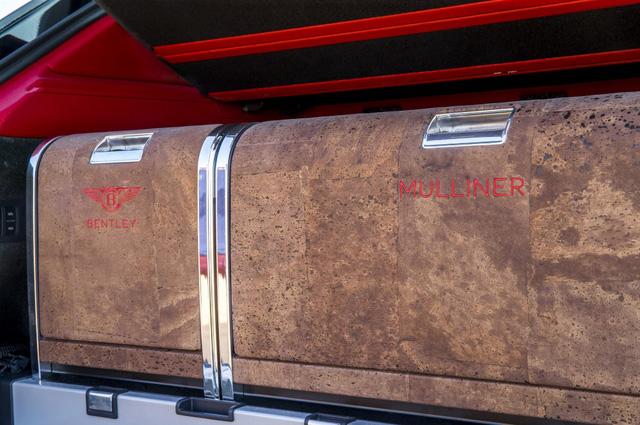 Nhà giàu Trung Đông mua hẳn Bentley Bentayga phiên bản giới hạn phục vụ thú... chơi chim - Ảnh 6.