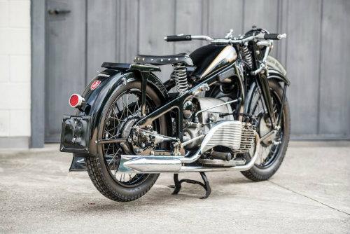 ngam xe co zundapp k800 gia 888 trieu dong hinh anh 3