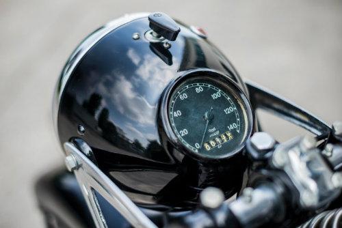 ngam xe co zundapp k800 gia 888 trieu dong hinh anh 4