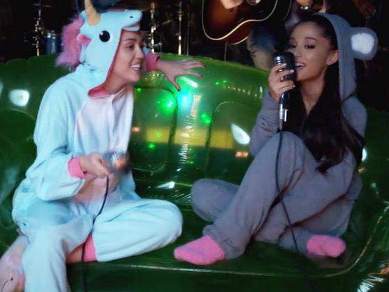 Biến hoá liên tục trong MV mới, Miley không ngại đối đầu Justin Bieber-8