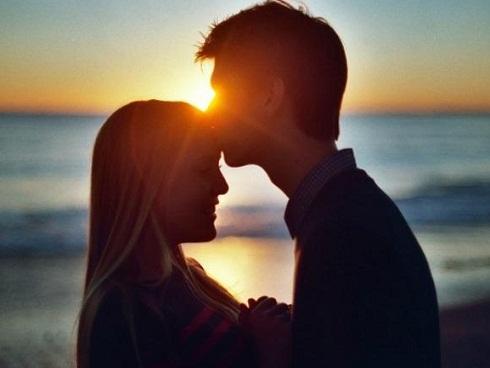 Nếu tớ thích một người, mà người ta lại thích người khác, vậy tớ có nên thổ lộ không?