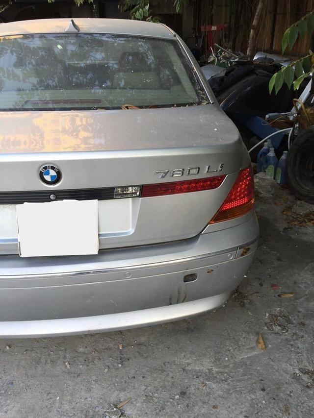 Xót xa BMW 760Li bị bỏ rơi tại Hà Nội - Ảnh 1.