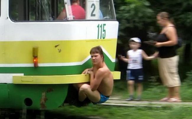 chop-nhung-hinh-anh-chi-thay-o-noi-ay 1