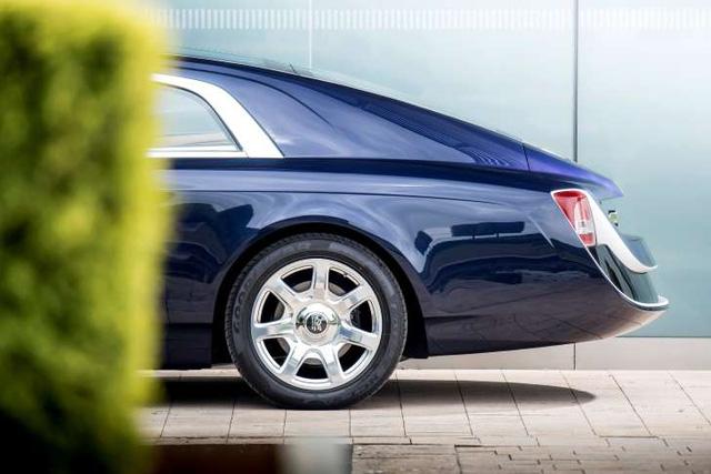 rolls-royce-sweptail-4-nam-13-trieu-usd-va-dua-bespoke-den-dinh-cao-moi16
