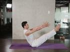 HLV yoga người Ấn Độ hướng dẫn 12 tư thế cực dễ tập ngay tại nhà khiến mỡ bụng phải chào thua