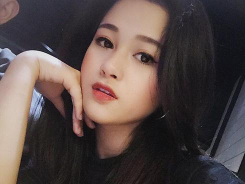 Xinh đẹp hát hay, cô gái này đang 'làm mưa làm gió' với hit 'Ghen' của Erik